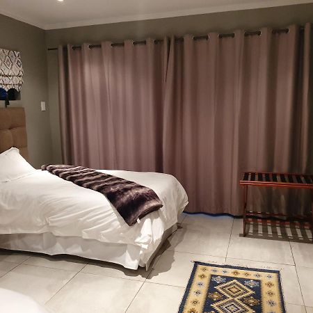 42@ Ditholo Game Lodge Thabazimbi Ngoại thất bức ảnh